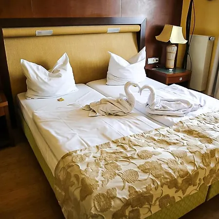 Royal Inn-3